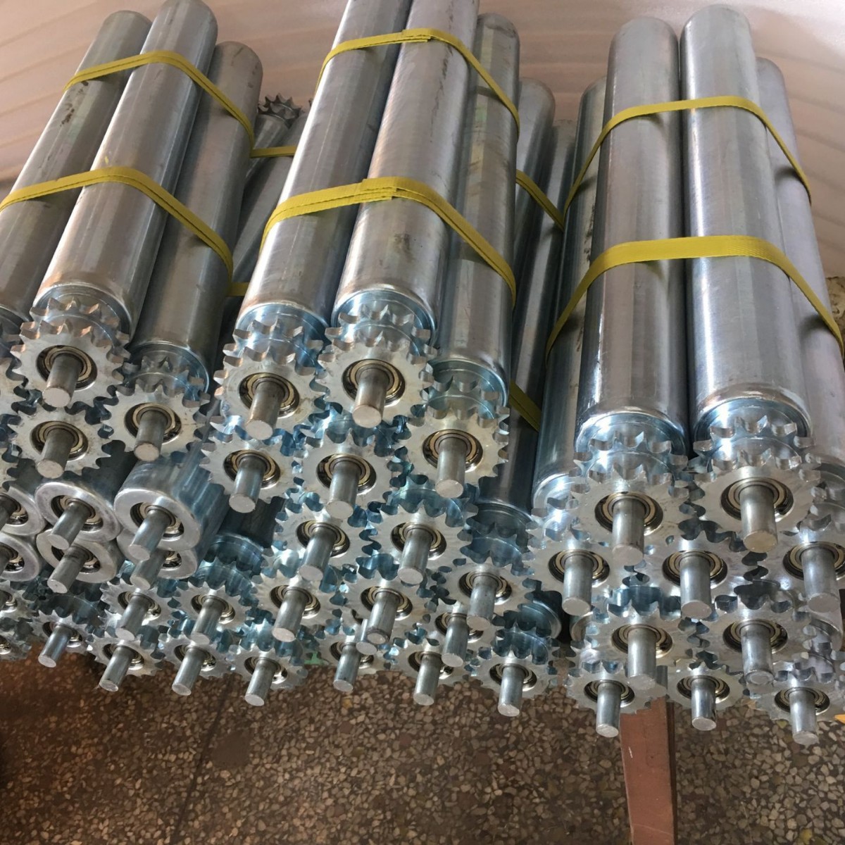 动力链轮滚筒单双排仓储输送机