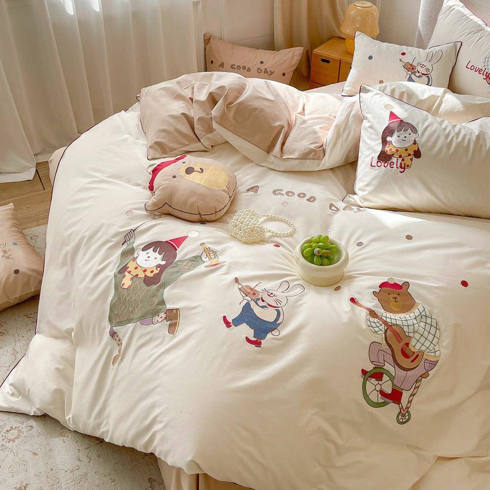 卡通四季m款绒四件套可爱JTH刺绣纯棉被套长1棉.2高端儿童床品