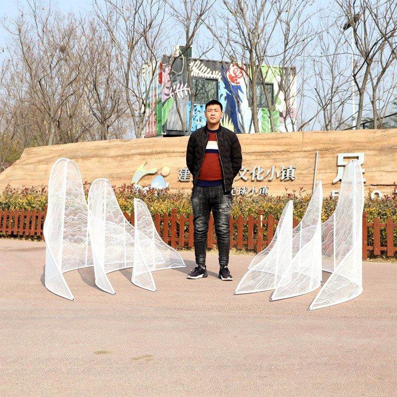 新款婚庆道具金色铁艺贴纱假山路引婚礼圆形T台栅栏装饰摆件舞台