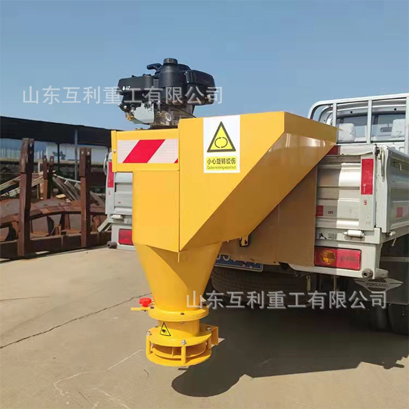 小型汽油车挂式路面融雪撒盐机
