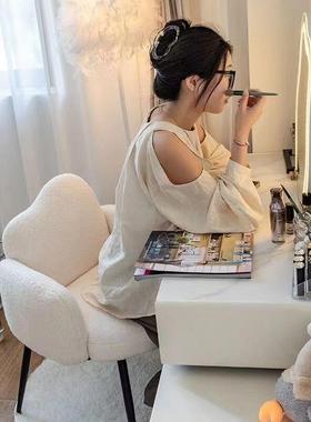 奶油风NRM化妆椅梳妆台美室卧可爱甲学书桌靠背女生家用网红习梳