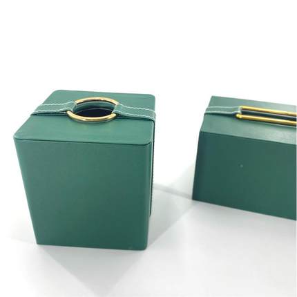 现代简约摆件家居软装饰品创意客茶几件纸45544厅盒收摆床头巾柜