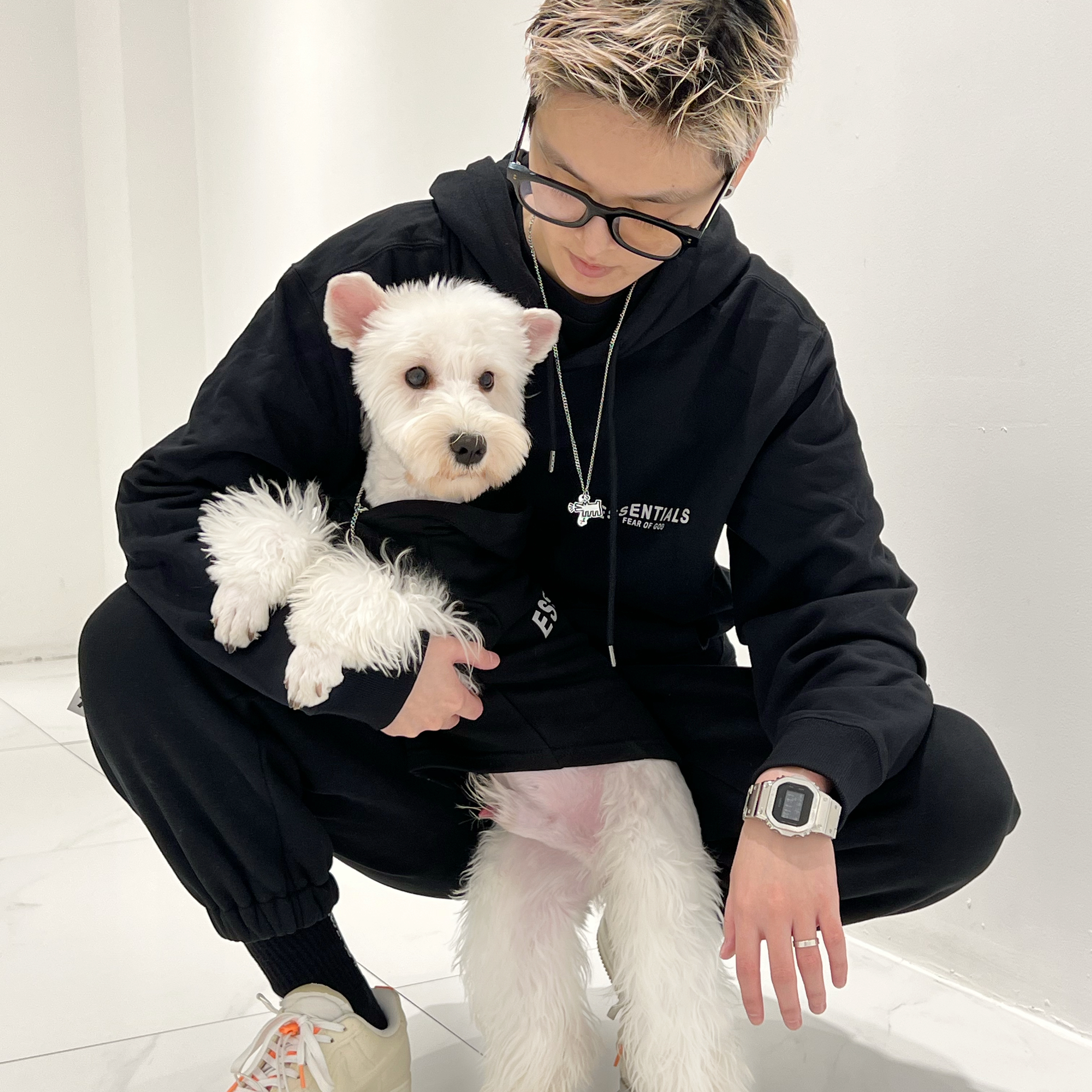 狗衣服泰迪秋冬猫咪柯基金毛雪纳瑞大小型犬反光人宠物亲子装潮牌