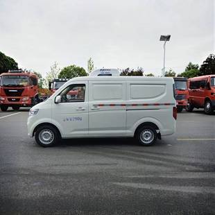 长安跨越星V3642面冷包藏式车型容积约2.8方蓝牌厢车小面包冷藏车