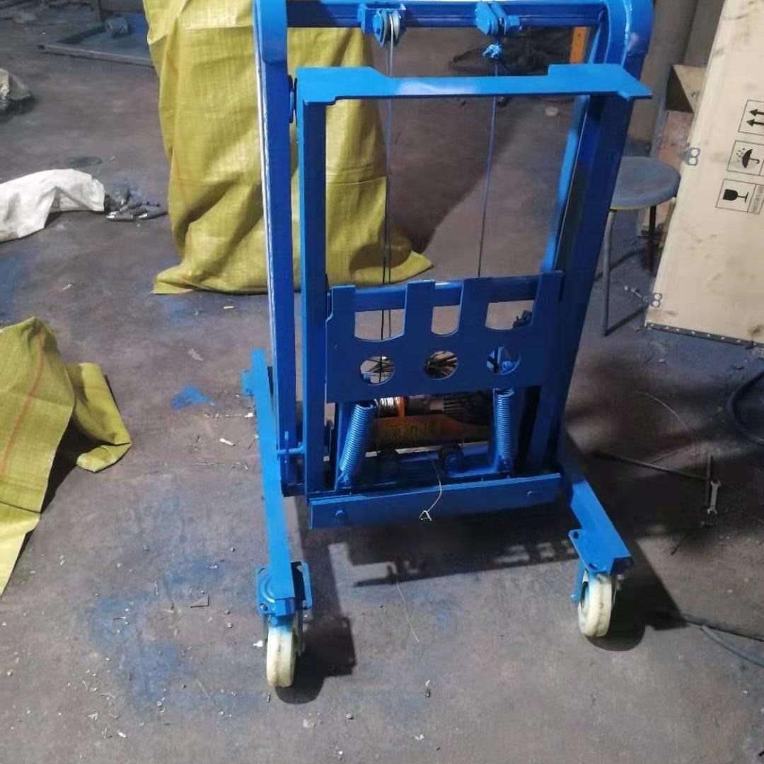 电动垃圾桶提升机自动挂桶器