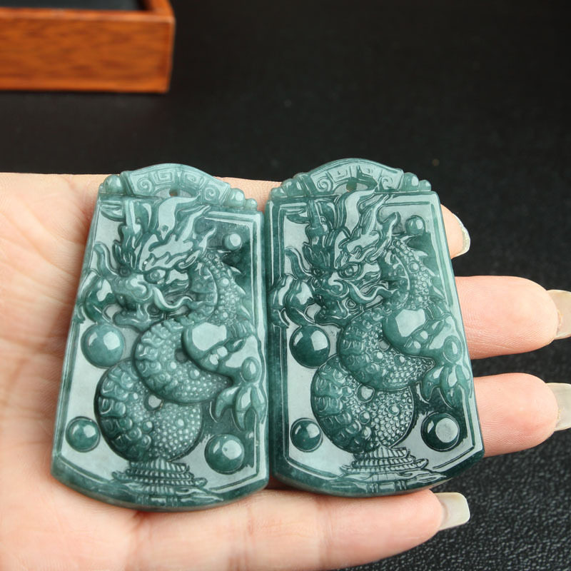 大号男士翡翠龙牌 双面雕刻龙行天下 蓝水生肖龙A货翡翠大挂件