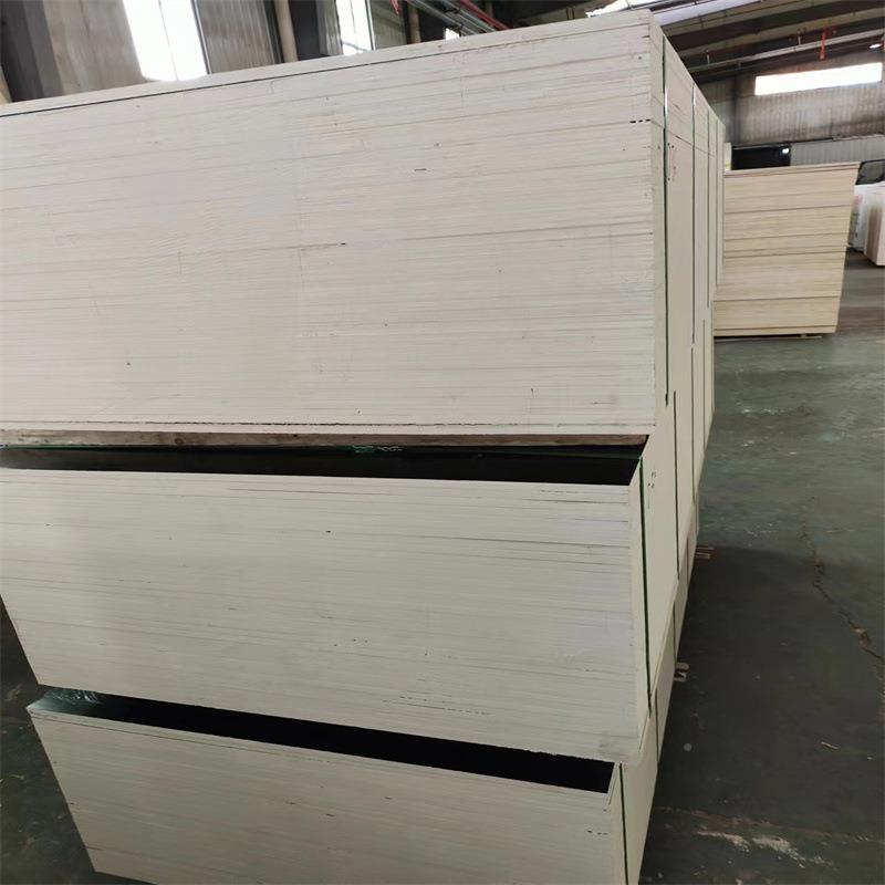 建筑工地模用木多层建模板清杨水板48筑HPC尺36尺清水模板厂家