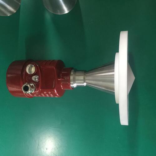 卫生型防腐型高频脉冲雷达液位计雷达物位计