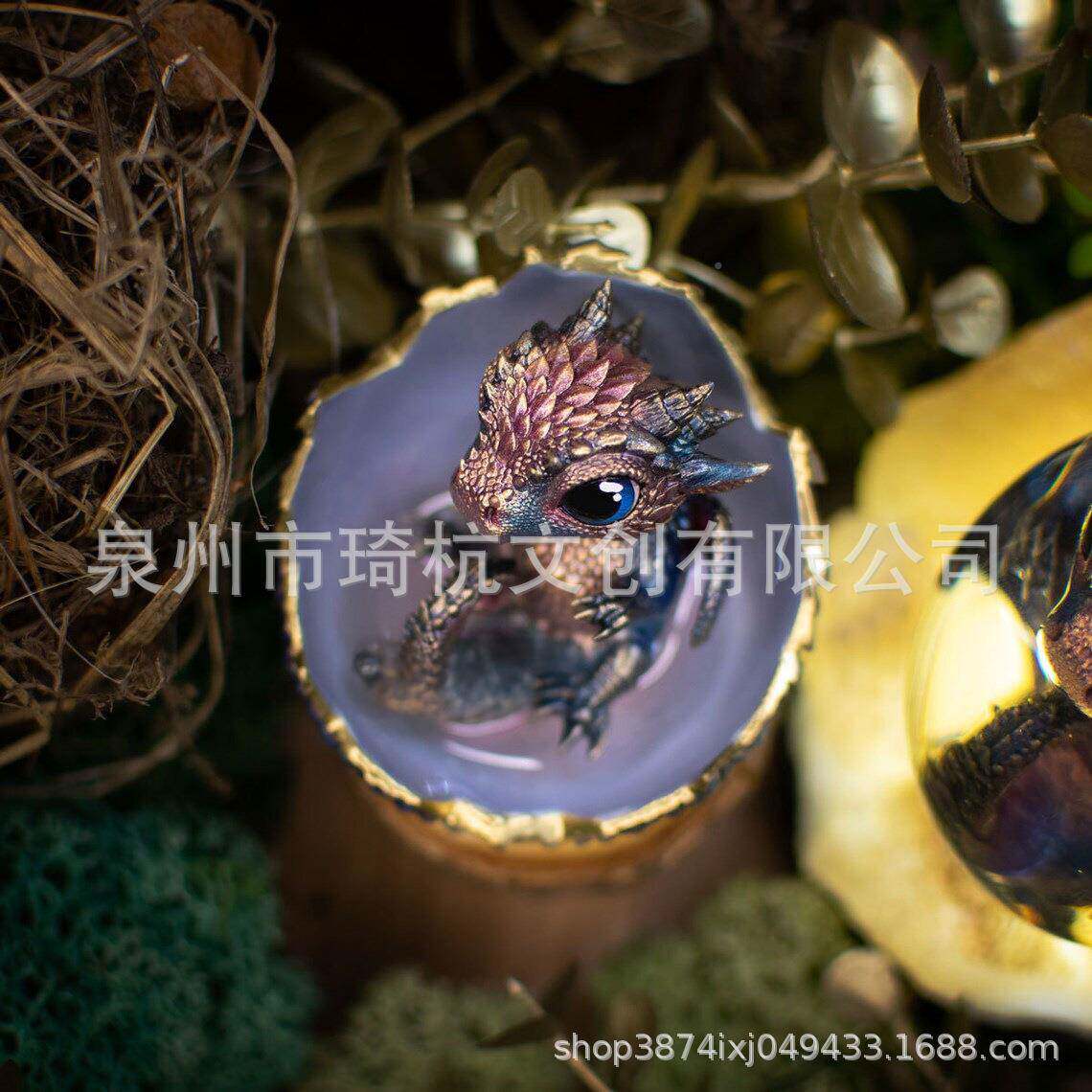 色热销新品蛋壳中的新婴生龙深彩虹的龙儿可RFL爱雕像摆件装饰品