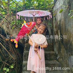 5花V手持鱼灯笼手举鱼灯灯舞鱼灯嬉鱼舞台舞编舞IFQ影视拍摄蹈道