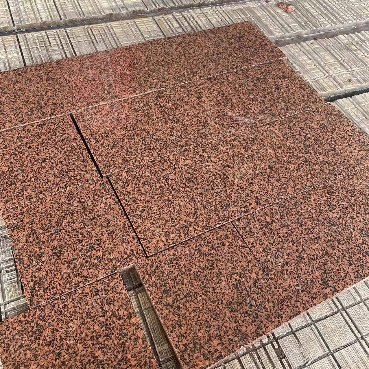 贵红石材14631园妃林工程岩喷砂火烧地铺石板花岗红色墓碑外墙干