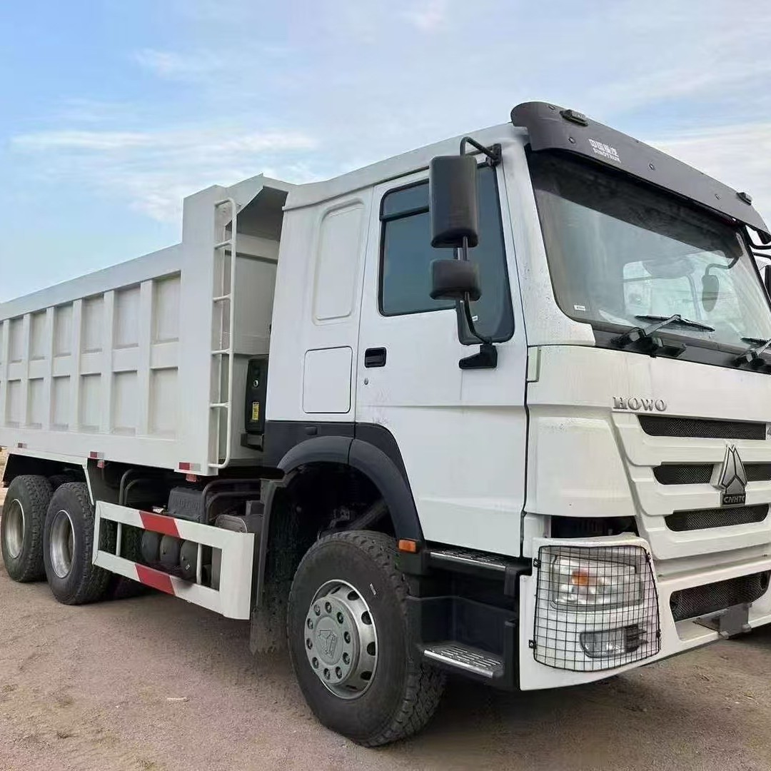 豪沃自卸车 12轮渣土倾斜车豪沃 左右驾驶舱隧道用车自卸货车