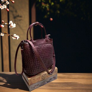 森系手工编织时尚小水桶包多格层手提单肩斜挎植鞣头层牛皮女包