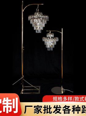 三头条水晶铁艺路路引类冰树引灯饰水挂晶钩婚礼迎宾摆件百合花灯