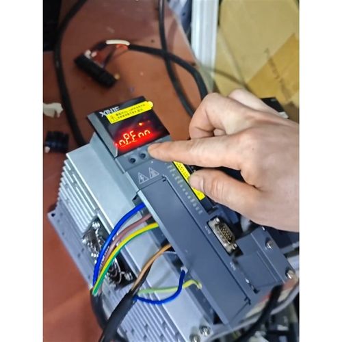 信捷伺服:MS一130ST一M06025B一41P5,DS3