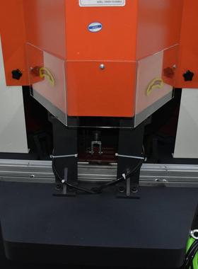 怀泰5度双头锯454度切HT-355割机极简铝合切金双锯画框磁控单玻双