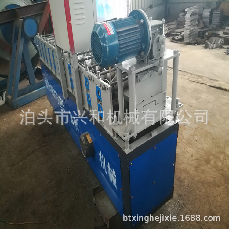 彩钢围挡板成型机三组现货