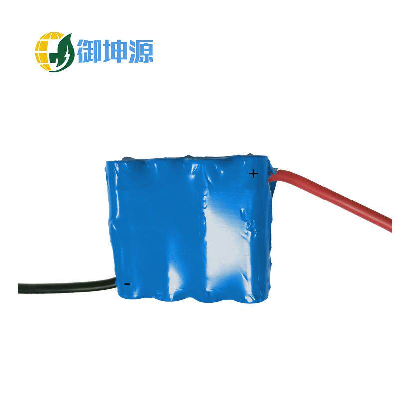 超级法电容器模定组16UCC8V1500m拉ah汽车固启动提升动.力专用770