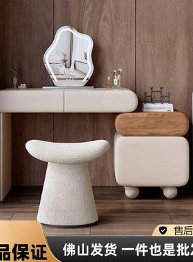 0妆25新款轻奶油风梳台大TPL圆镜网红款卧室小户奢型现代简约2化