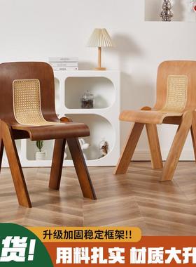 法式奢中古椅实木靠轻背RUR餐椅藤编设人计师家用创子意卧室单复