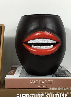 跨境热款性人物嘴唇花家居卧室客厅餐QOF厅瓶个关桌面插花装饰玄