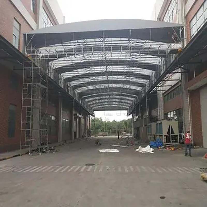 电动推拉棚屋顶蓝球场悬空电动推拉棚架空悬空式推拉雨蓬伸缩顶棚
