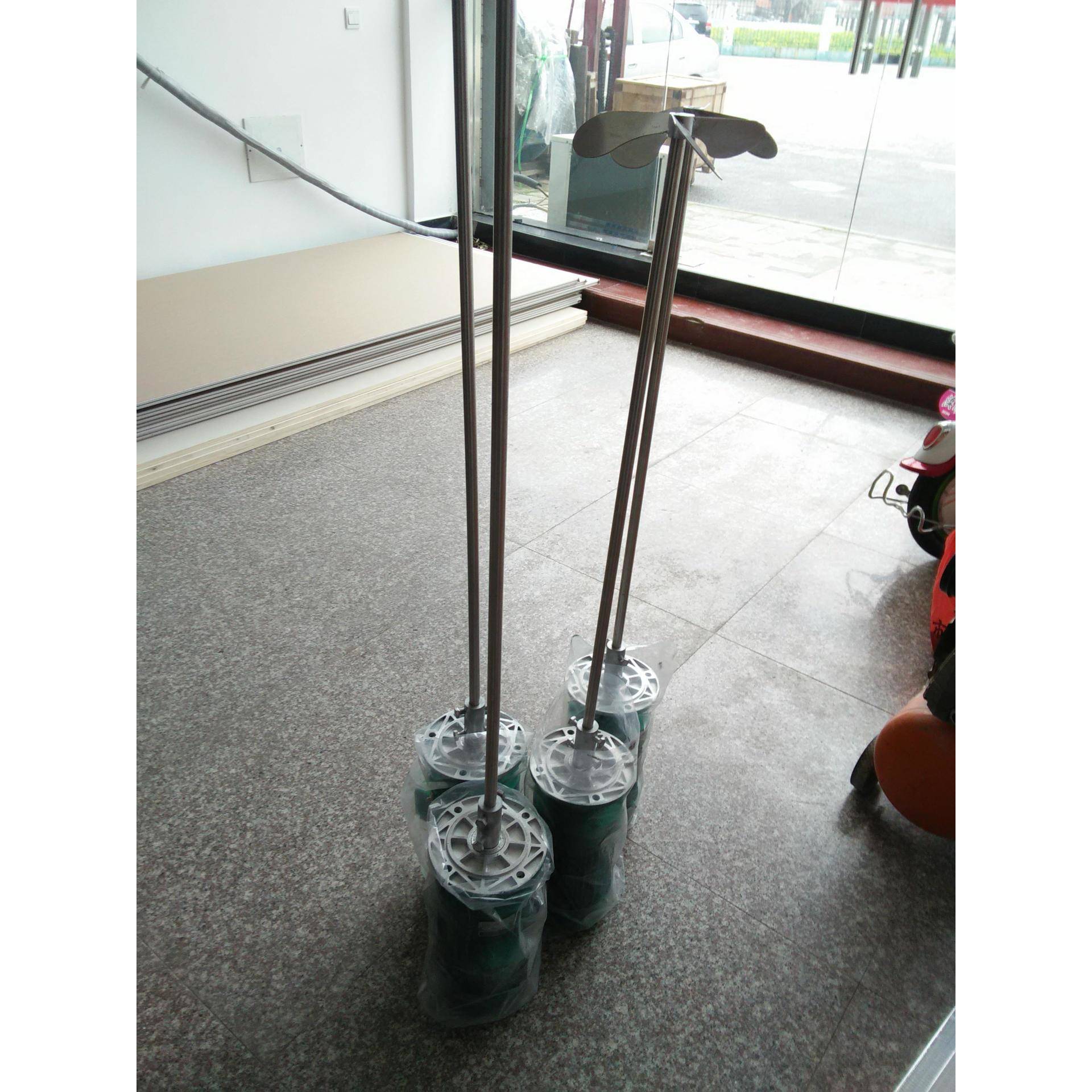 BLD液体搅拌减速机宜兴厂家药桶搅拌机立式搅拌桶搅拌装置