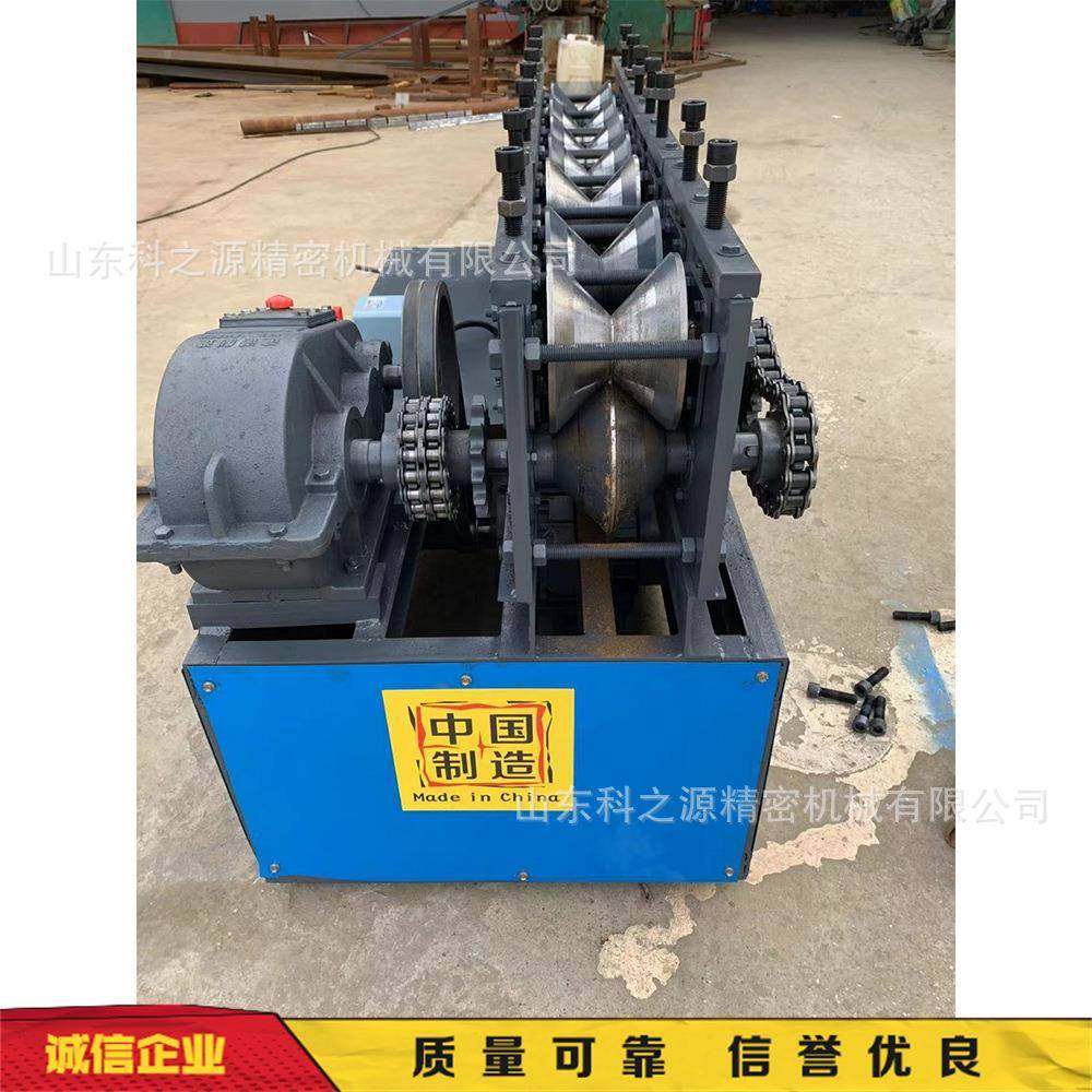 旧脚手架圆管压方管设备 圆管钢材回收变方机 圆管变方管成型设备