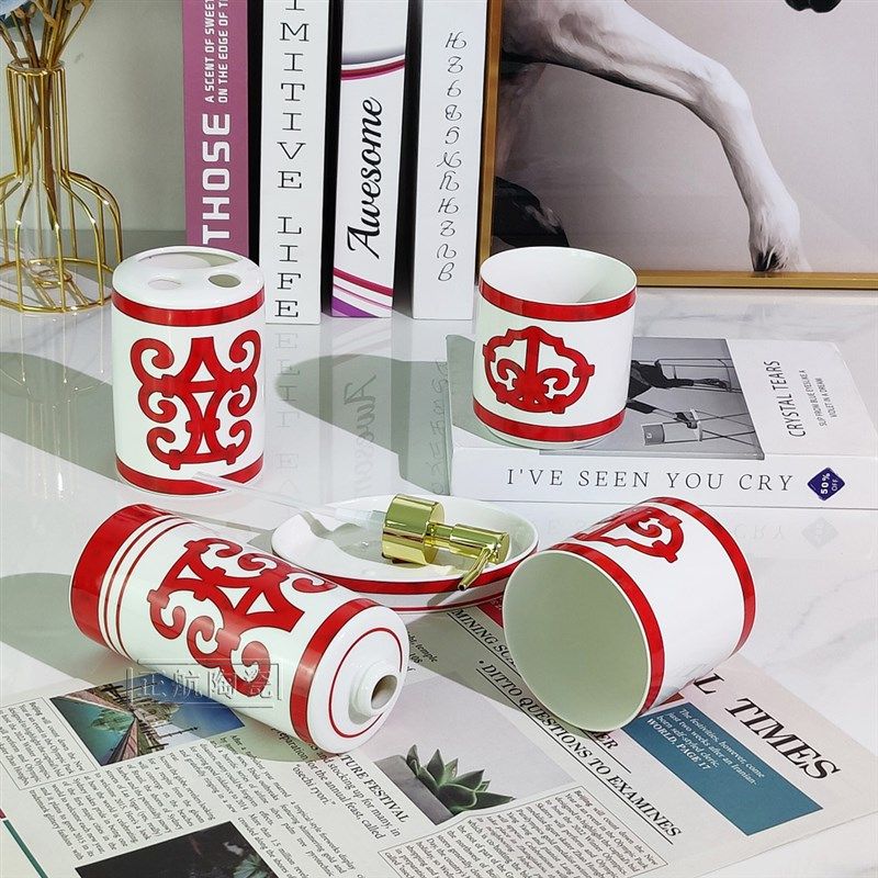 欧式陶瓷浴室用品五件套 时尚轻奢沐浴容器瓶皂盒牙具漱口杯