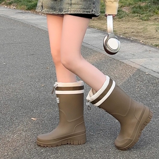韩系好看的雨鞋女款防水徒步