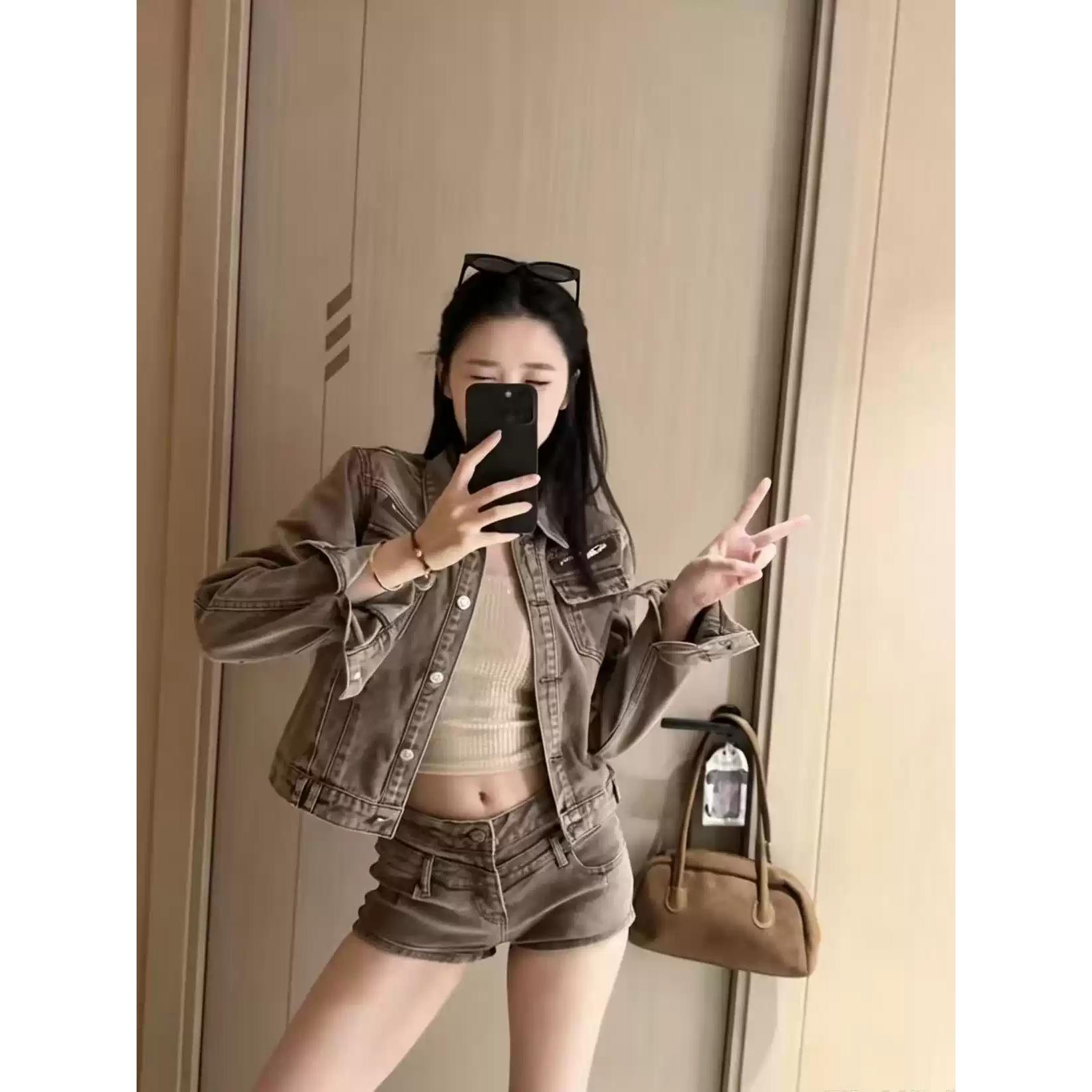 法式辣妹风牛仔套装女秋季新款小个子气质显瘦夹克外套短裤两件套
