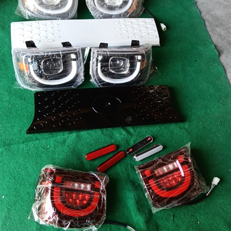 新款电动四轮车冰淇凌两开门车大灯尾灯中网装饰件玻璃等全车配件