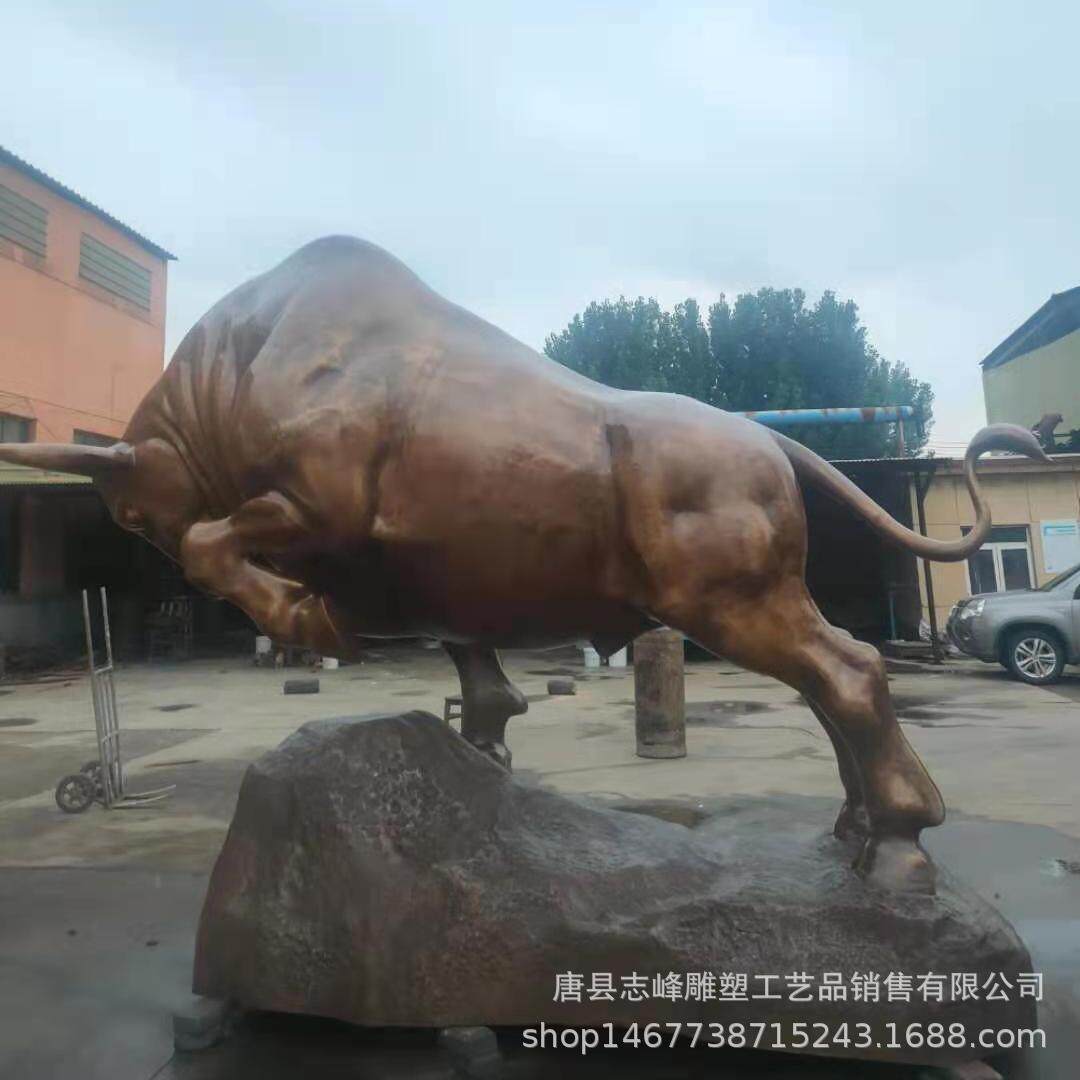 5.5米铜牛雕塑4米耕牛铜雕塑犁地铜牛开荒纯铜大牛3米铜马铸造厂