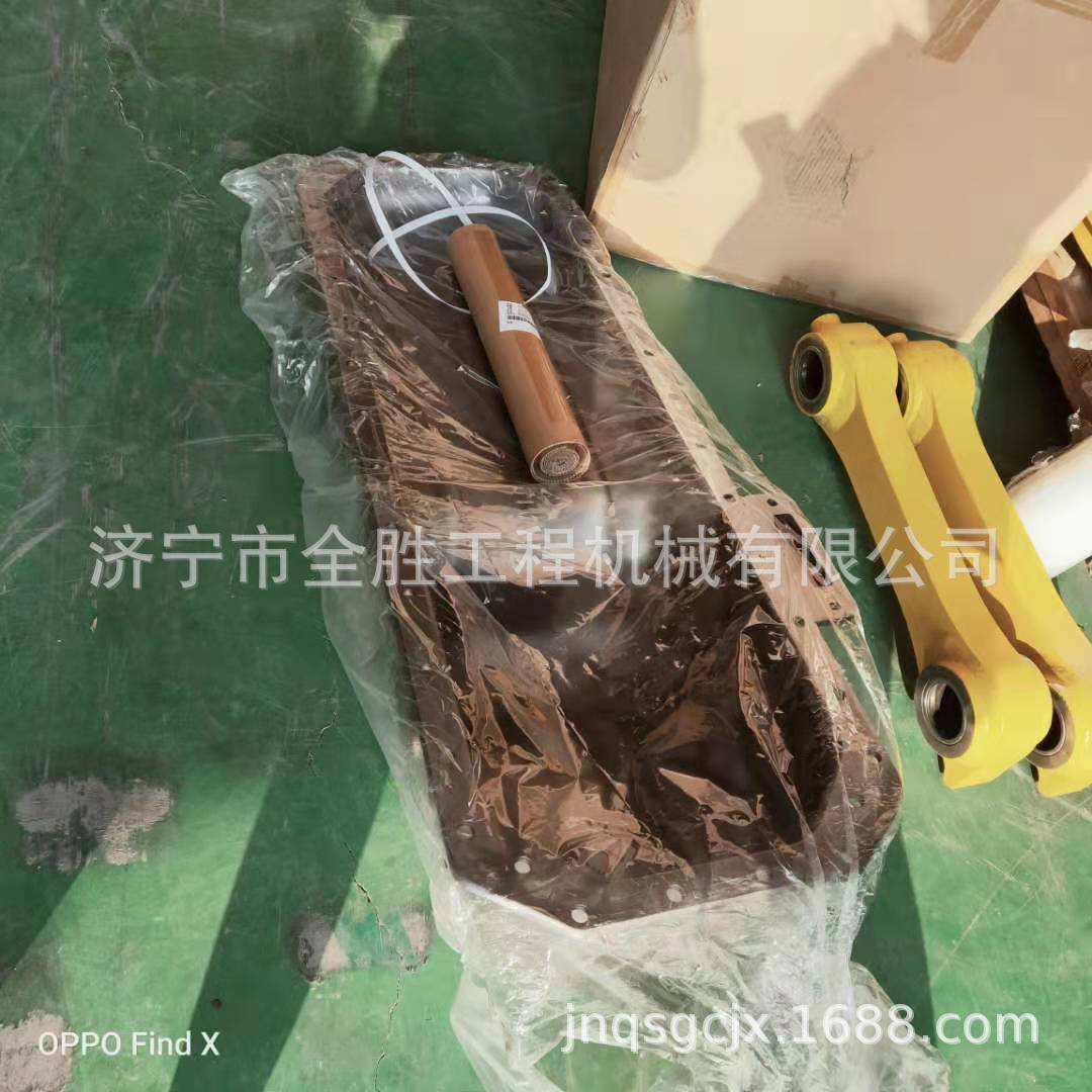 供应SD22推土机油底壳3655194 提升油缸总成 变速箱