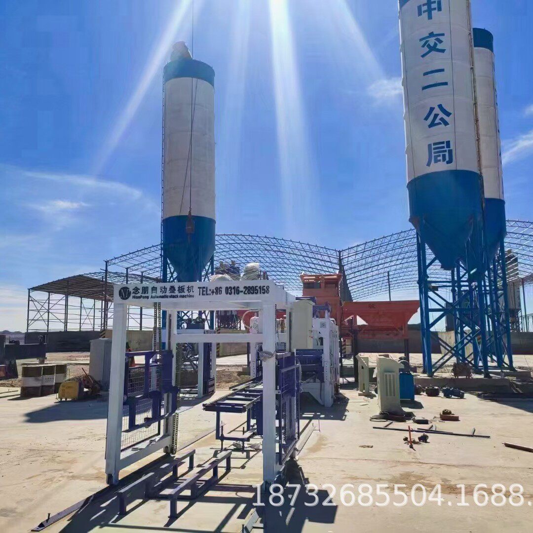 念朋制砖机设备 大型全自动砖机 步道砖机 空心砖机 渗水砖机