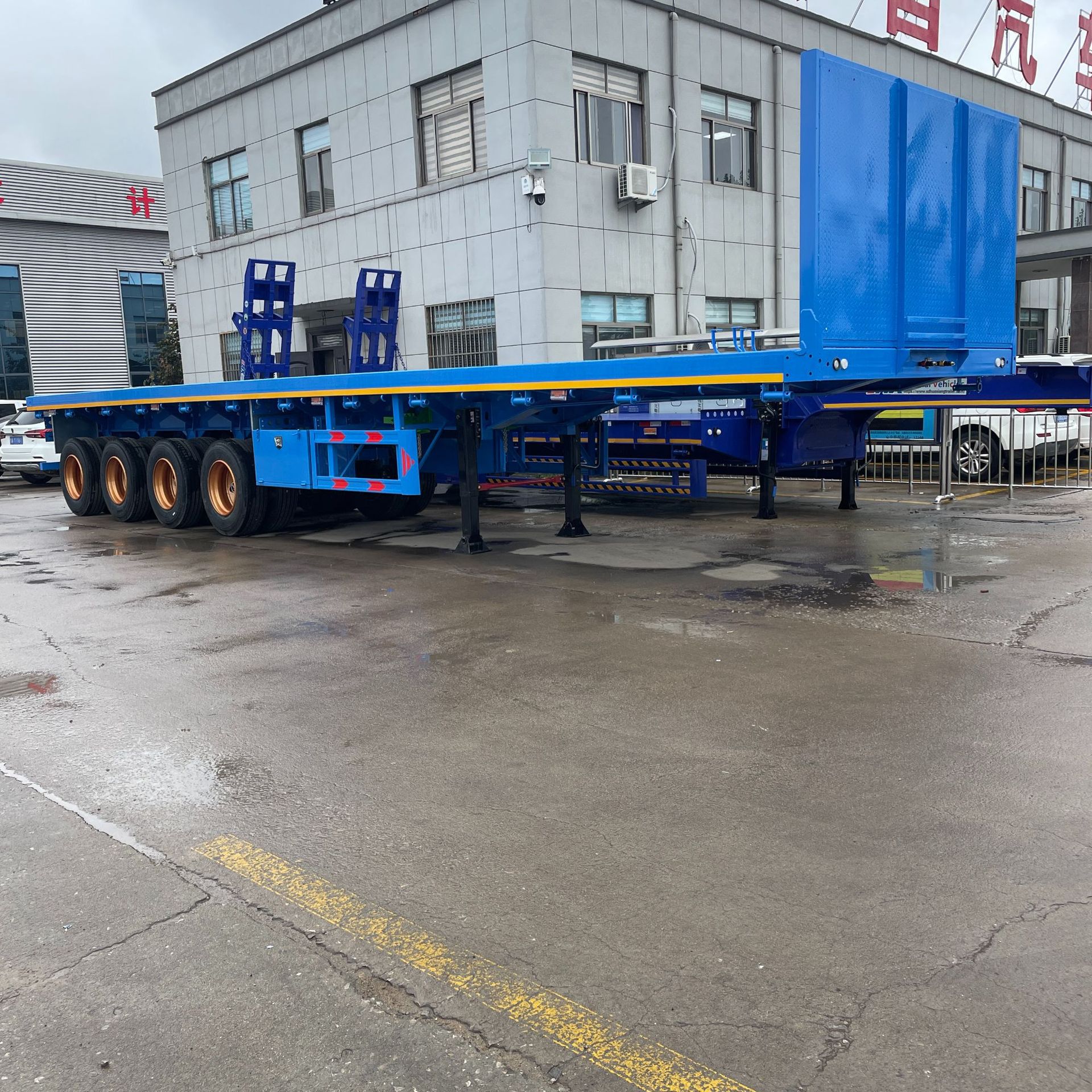 重型4轴平板半挂车20/40英尺