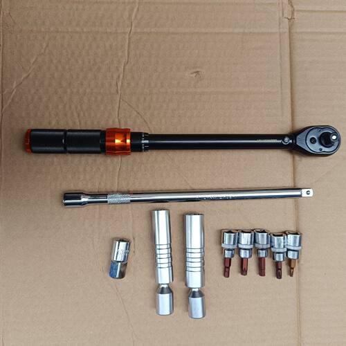 厂家直销棘轮扭力扳手10件套装五金工具维修汽车工具箱多功能组套