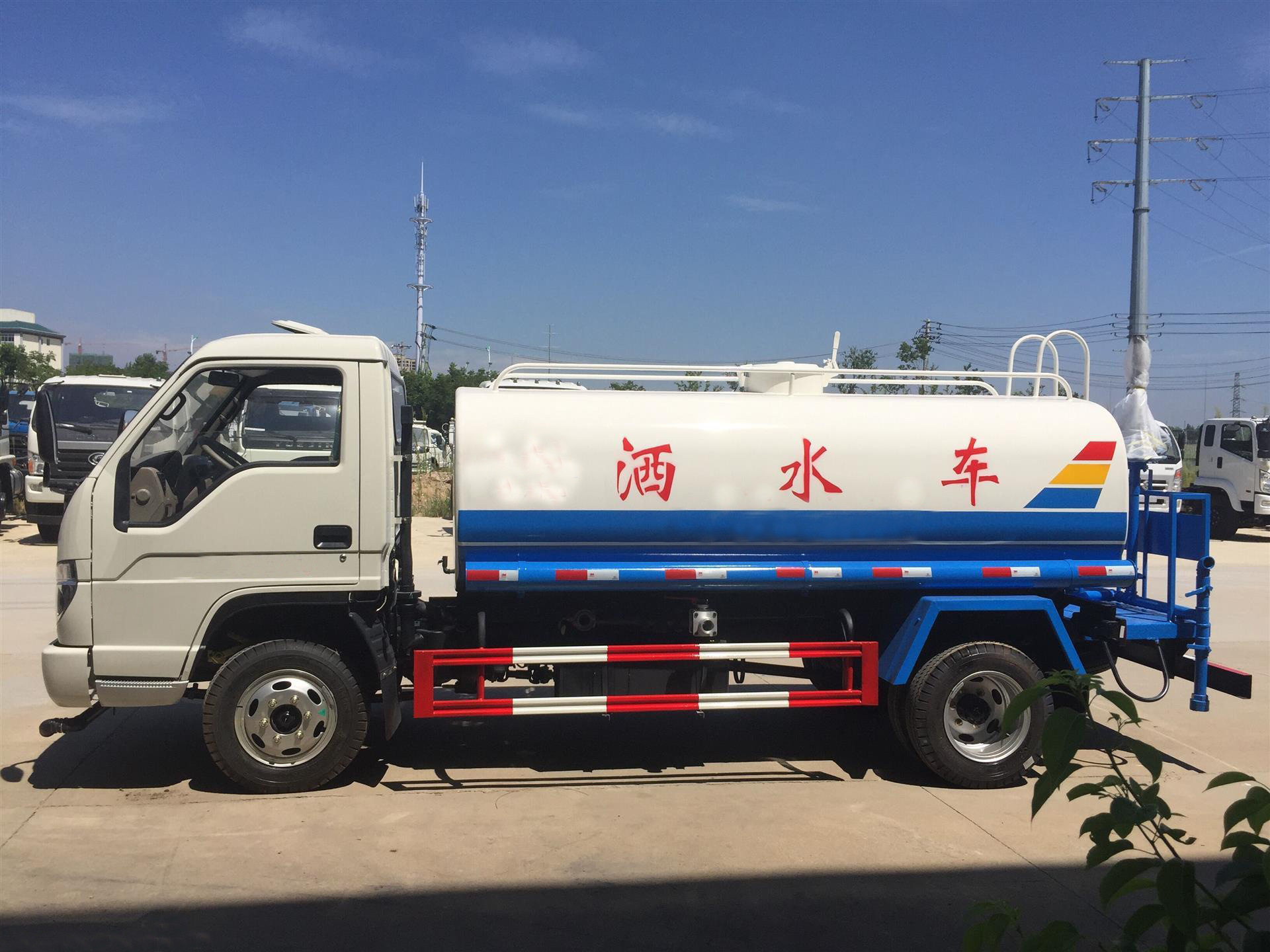 多功能园林绿化洒水车厂家直销
