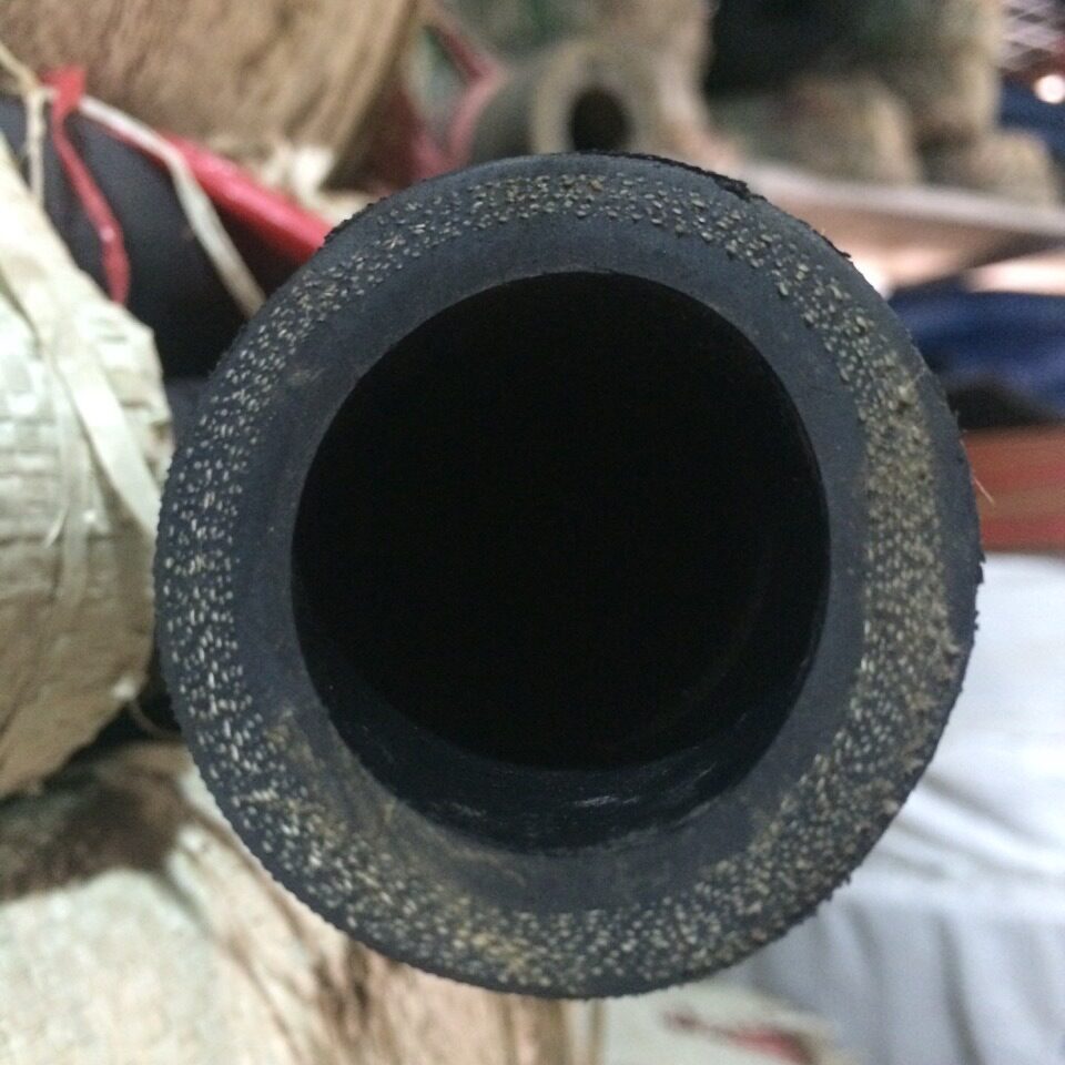 黑色夹布橡胶管钢丝缠绕橡胶管耐高压输水管软管潜水泵抽水负压管