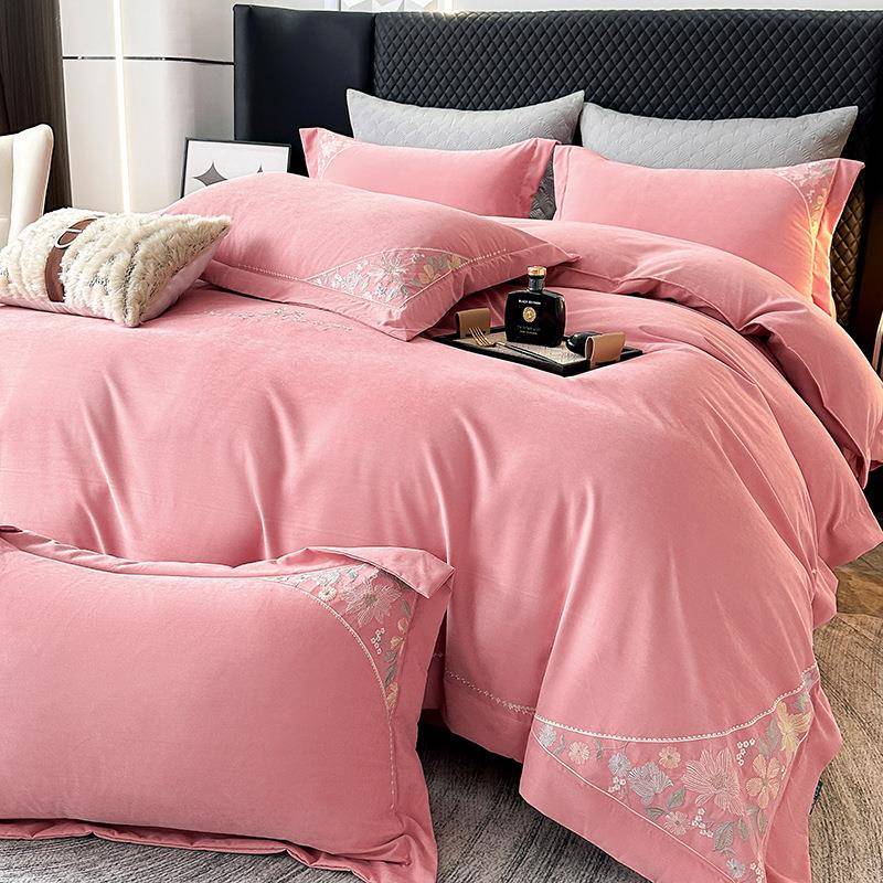 热卖保暖宽边春季新款双斜绵羊棉刺绣四件套芳香四溢系列直销