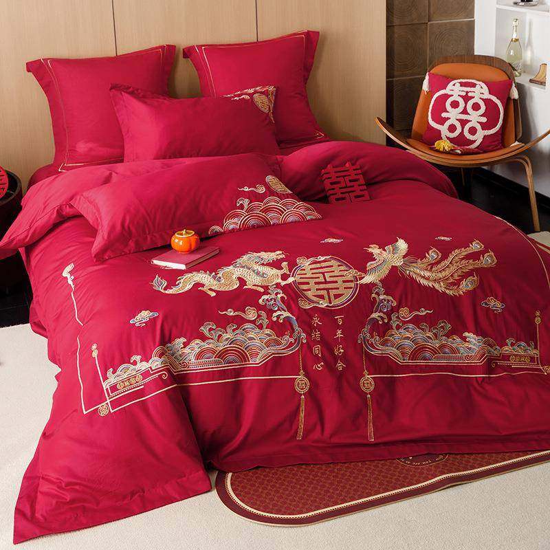 中式龙凤婚庆四件套大红色刺绣被套陪嫁喜被结婚床上用品纤维