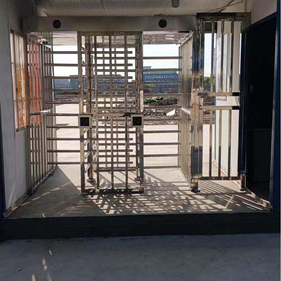 工地人脸识别三辊闸全高转闸LED人员计数工地员工出入实名管理