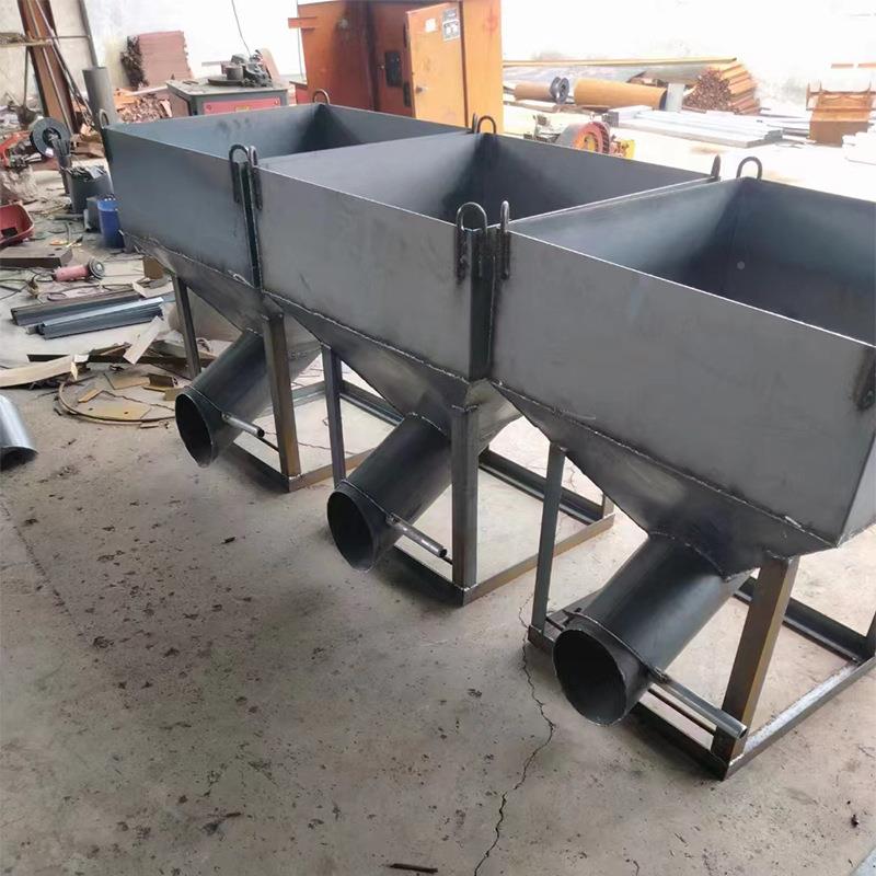 吊车混泥土输料斗送吊用斜口料0斗山东各做尺寸TL-LD料斗塔.5方料