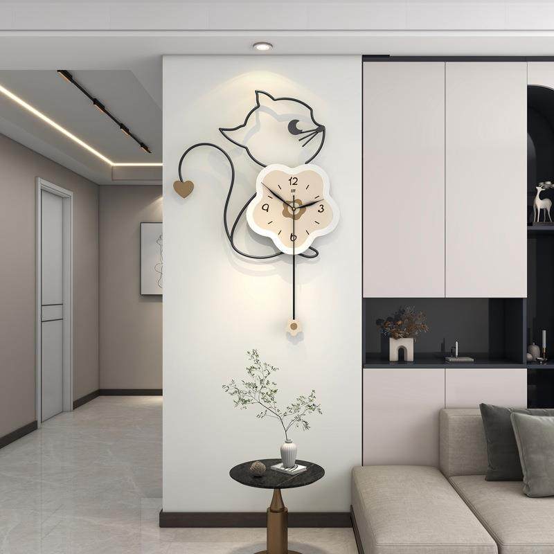 挂钟客厅现代简约家用创意卡通时钟餐桌挂墙静音时尚高级感钟表