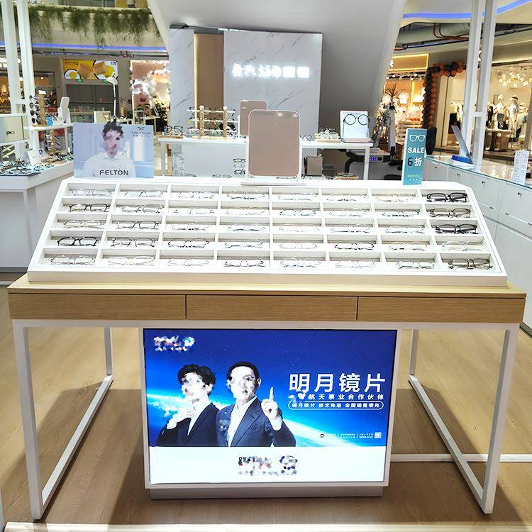 0098商店多经位眼镜柜台展示柜展示架陈列中岛点台场整店设计