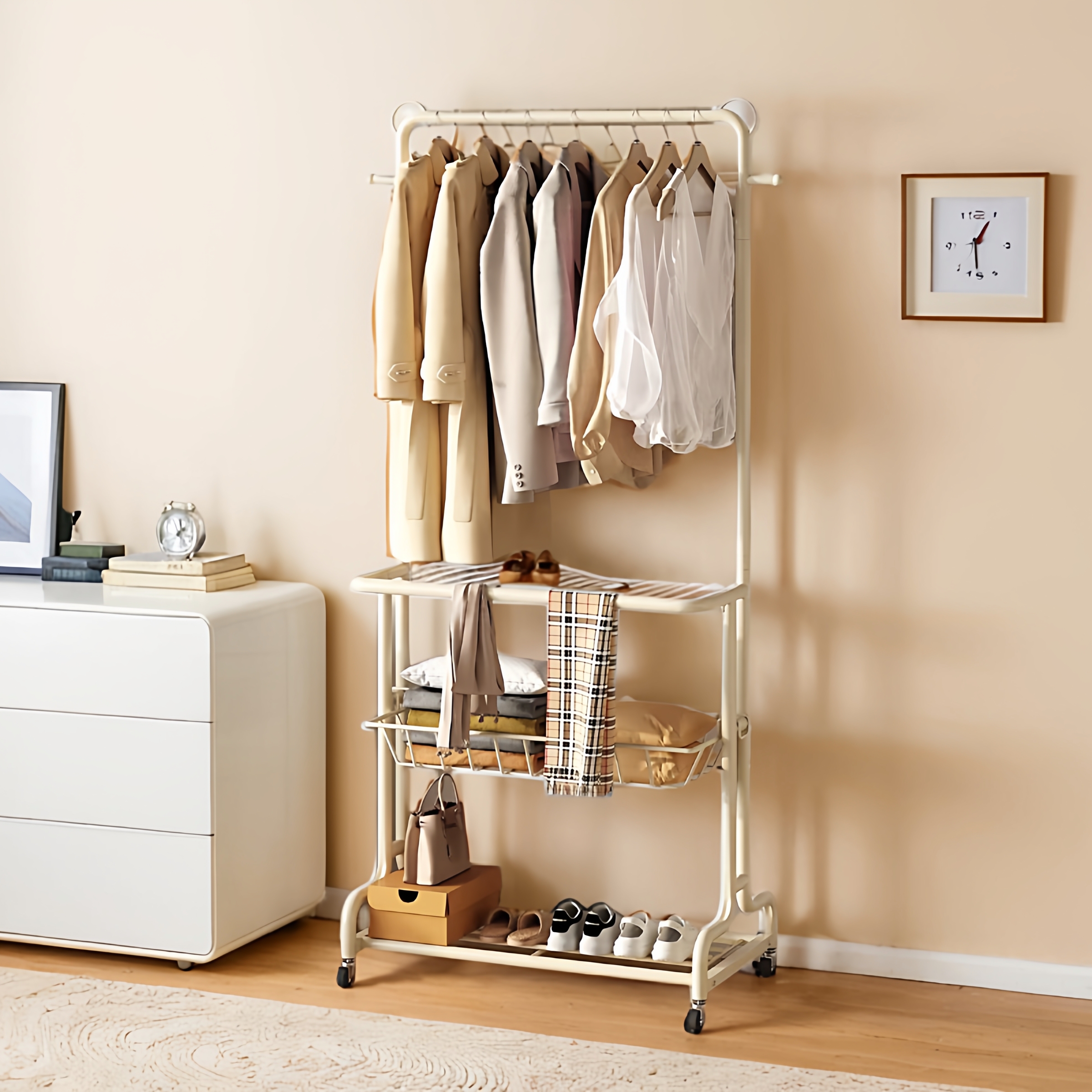 家用卧室落地立式衣帽架新款宿舍床边移动挂衣服置物架子金属衣架
