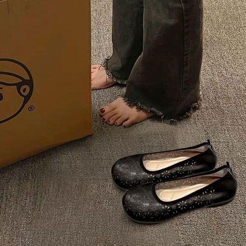 大码女鞋41到43胖脚宽肥单鞋女2024夏季新款包头豆豆凉鞋平底42码