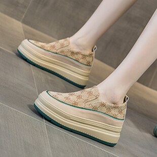 内增高鞋子新款2023爆款女配裙子的F百搭厚底松糕跟秋天旅游休闲