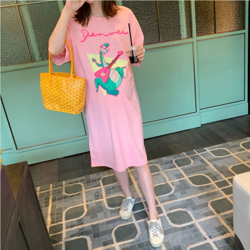 孕妇夏装连衣裙长款短袖t恤裙2021夏款孕妇装潮辣妈个性夏天裙子