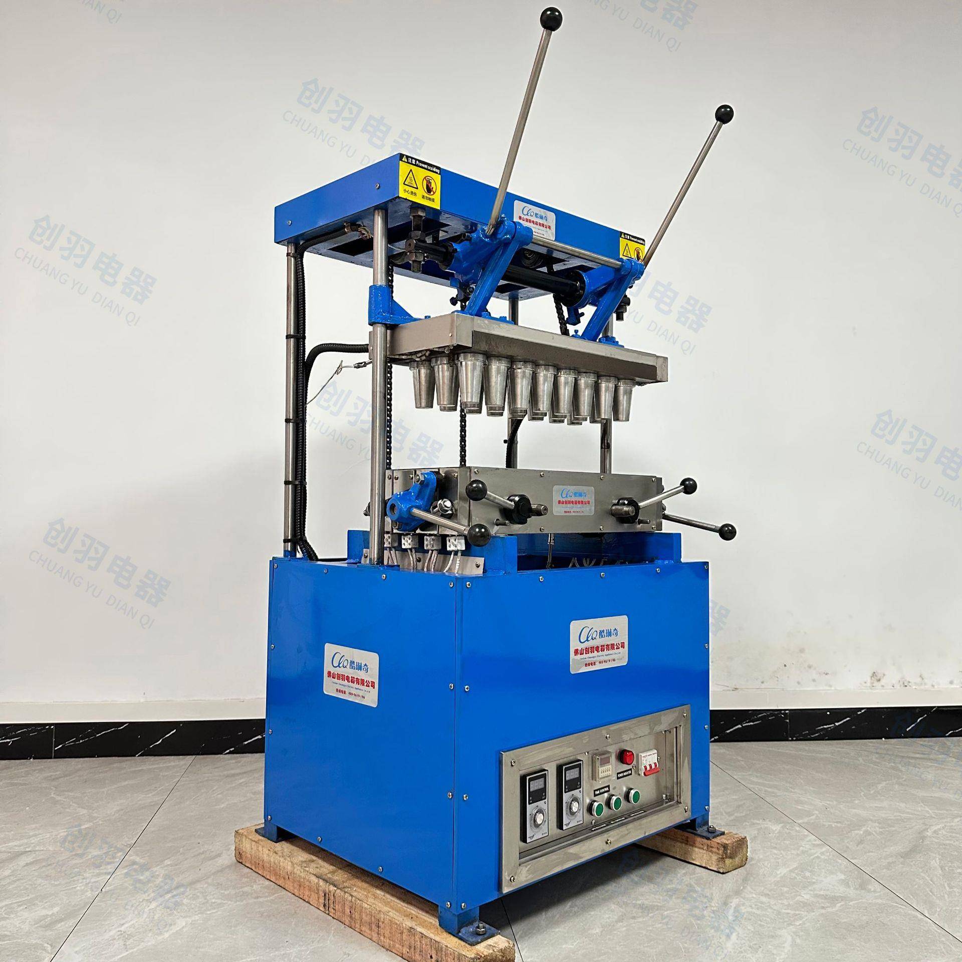 B冰淇淋蛋托机雪糕皮蛋筒机，自动冰激凌甜筒机雪糕皮制作机